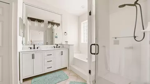 Bath - 705 Augusta Cir, Saint Augustine, FL 32086 photo 1 of 5