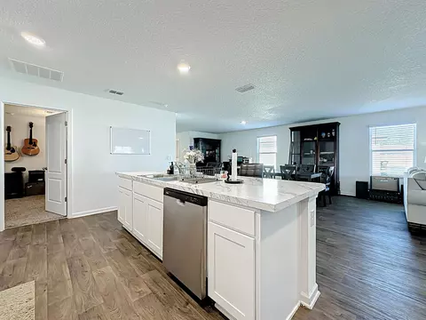 Kitchen - 16 Encanto Way, Saint Augustine, FL 32084 photo 5 of 6