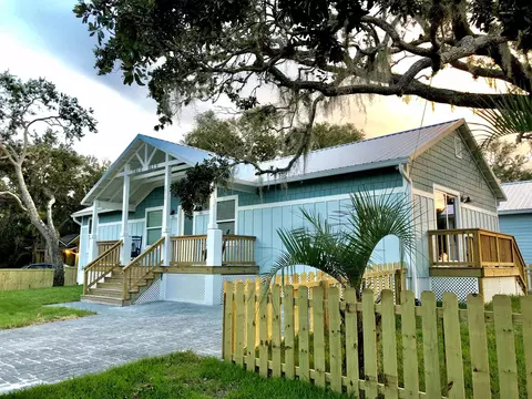 Exterior - 3877 Laurel St, Saint Augustine, FL 32084 photo 4 of 10