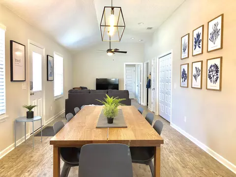 Dining - 3877 Laurel St, Saint Augustine, FL 32084 photo 2 of 3
