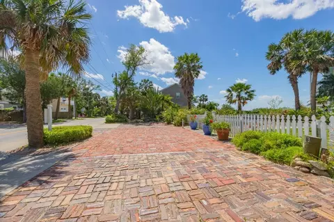 Exterior - 232 Riberia St, Saint Augustine, FL 32084 photo 8 of 23