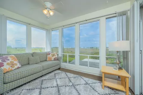 Living - 232 Riberia St, Saint Augustine, FL 32084 photo 2 of 9