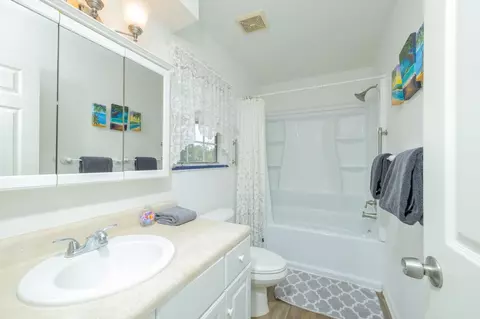 Bath - 232 Riberia St, Saint Augustine, FL 32084 photo 2 of 5