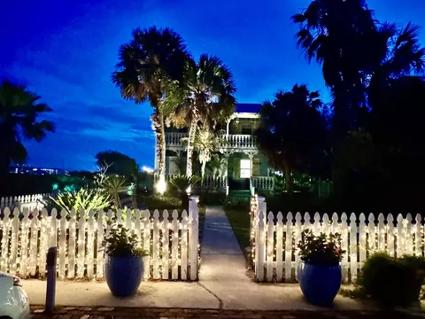 Exterior - 232 Riberia St, Saint Augustine, FL 32084 photo 6 of 23