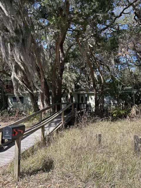 1340 Corunna St, Saint Augustine, FL 32080 photo 1