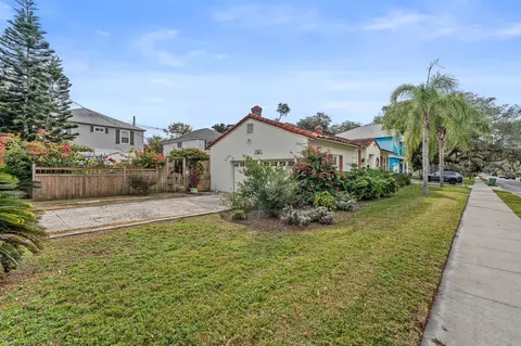 Exterior - 25 May St, Saint Augustine, FL 32084 photo 4 of 6