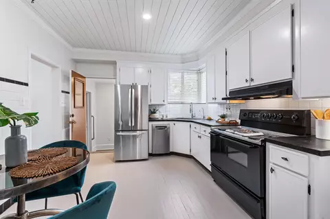 Kitchen - 25 May St, Saint Augustine, FL 32084 photo 1 of 3