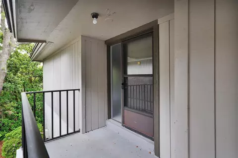 Exterior - 30 Catalonia Ct, Saint Augustine, FL 32086 photo 2 of 3