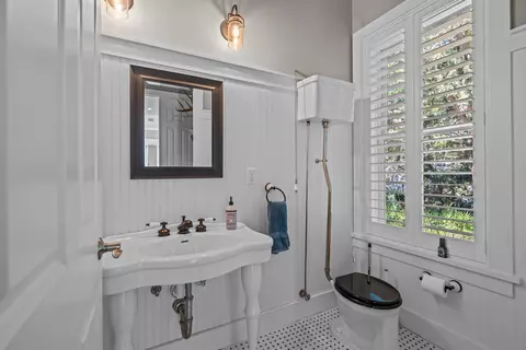 Bath - 916 Ocean Palm Way, Saint Augustine, FL 32080 photo 3 of 6