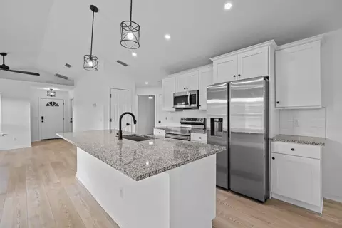 Kitchen - 236 Nesmith Ave, Saint Augustine, FL 32084 photo 3 of 4