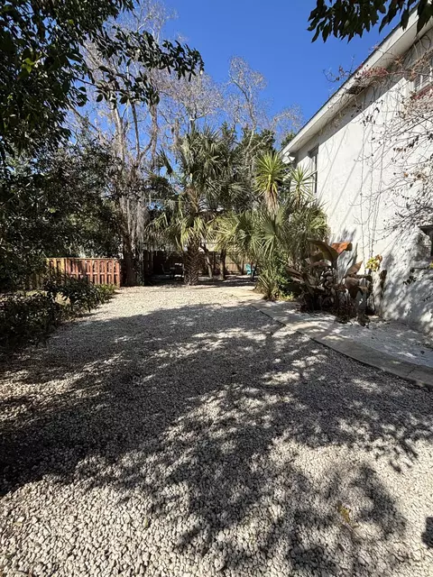 Exterior - 50 E San Carlos Ave, Saint Augustine, FL 32084 photo 6 of 10