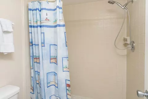 Bath - 4250 A1a E31 #E31, Saint Augustine Beach, FL 32080 photo 2 of 3
