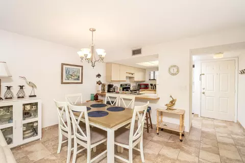 Dining - 4250 A1a #E31, Saint Augustine Beach, FL 32080 photo 5 of 5
