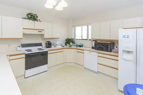 Kitchen - 4250 A1a E31 #E31, Saint Augustine Beach, FL 32080 photo 1 of 4