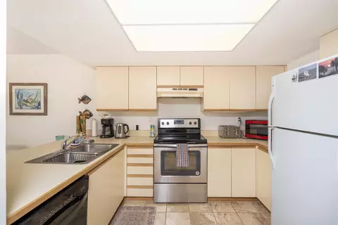 Kitchen - 4250 A1a #E31, Saint Augustine Beach, FL 32080 photo 2 of 4