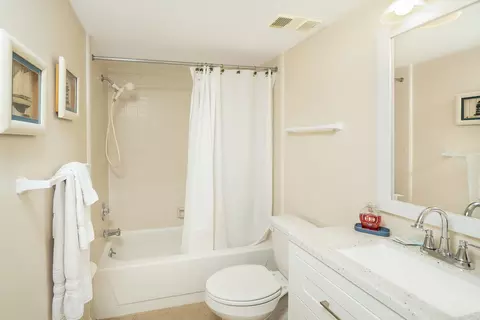 Bath - 4250 A1a #E31, Saint Augustine Beach, FL 32080 photo 3 of 3