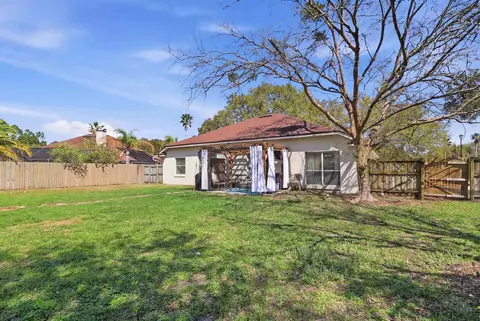Exterior - 204 Gallicia Ave, Saint Augustine, FL 32086 photo 1 of 2