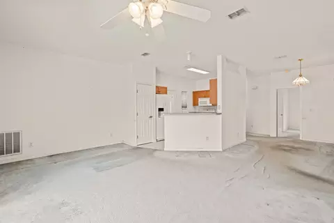 Living - 508 Sugar Pine Ct, Saint Augustine, FL 32080 photo 2 of 4