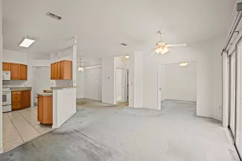 Living - 508 Sugar Pine Ct, Saint Augustine, FL 32080 photo 3 of 4