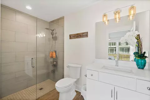 Bath - 13 Comares Ave, Saint Augustine, FL 32080 photo 5 of 5