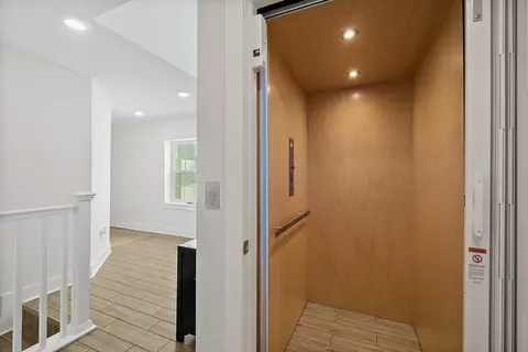 Entry Way - 13 Comares Ave, Saint Augustine, FL 32080 photo 2 of 5