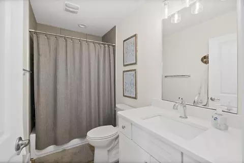 Bath - 13 Comares Ave, Saint Augustine, FL 32080 photo 4 of 5