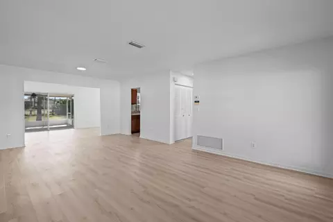 478 Linda Ct, Saint Augustine, FL 32086 photo 3