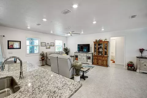 Living - 103 Ocean Jasper Dr, Saint Augustine, FL 32086 photo 1 of 2