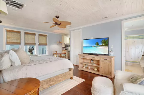 Bedroom - 28 Seascape Cir, Saint Augustine, FL 32080 photo 3 of 11