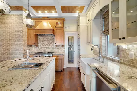 Kitchen - 28 Seascape Cir, Saint Augustine, FL 32080 photo 8 of 8