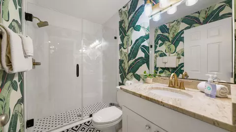 Bath - 108 A St #A, Saint Augustine, FL 32080 photo 4 of 4