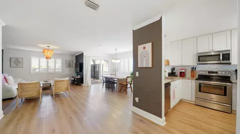 Entry Way - 108 A St #A, Saint Augustine, FL 32080 photo 2 of 4