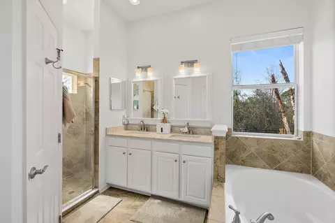 Bath - 383 High Tide Dr, Saint Augustine, FL 32080 photo 2 of 4