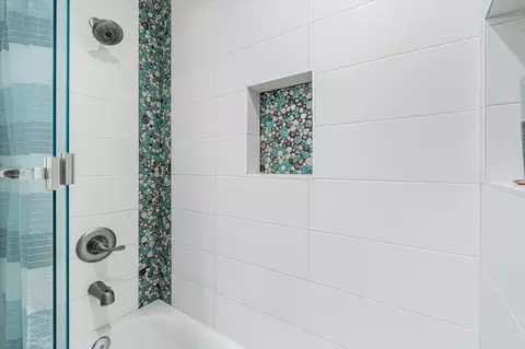 Bath - 256 S Matanzas Blvd, Saint Augustine, FL 32080 photo 2 of 4