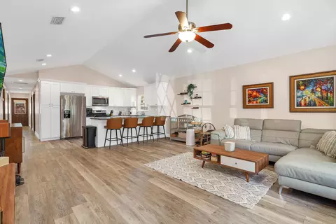 5841 Oak St, Elkton, FL 32033