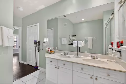 Bath - 305 Via Castilla #104, Saint Augustine, FL 32095 photo 2 of 3