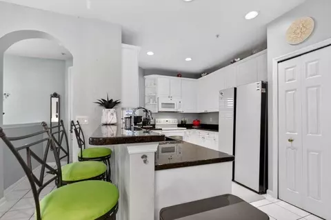 Kitchen - 305 Via Castilla #104, Saint Augustine, FL 32095 photo 1 of 2