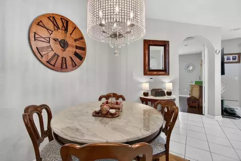 Dining - 305 Via Castilla #104, Saint Augustine, FL 32095 photo 1 of 5