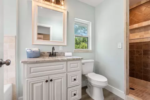 Bath - 334 Seabreeze Ave, Saint Augustine, FL 32080 photo 8 of 10
