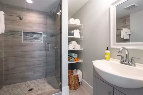 Bath - 334 Seabreeze Ave, Saint Augustine, FL 32080 photo 4 of 10