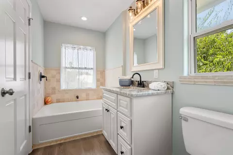 Bath - 334 Seabreeze Ave, Saint Augustine, FL 32080 photo 10 of 10