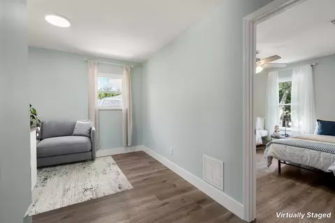 Entry Way - 334 Seabreeze Ave, Saint Augustine, FL 32080 photo 4 of 5