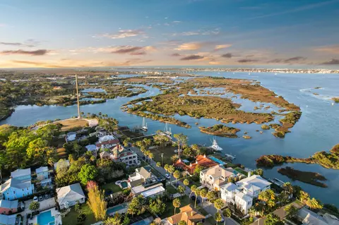 View/Area - 71 Water St, Saint Augustine, FL 32084 photo 5 of 6