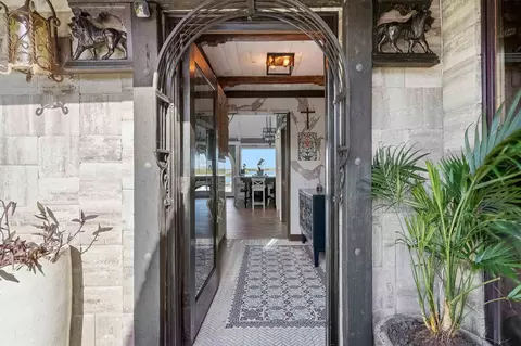 Entry Way - 71 Water St, Saint Augustine, FL 32084 photo 1 of 6