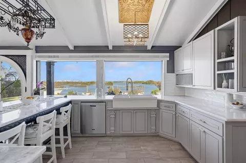 Kitchen - 71 Water St, Saint Augustine, FL 32084 photo 5 of 6