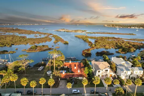View/Area - 71 Water St, Saint Augustine, FL 32084 photo 4 of 6