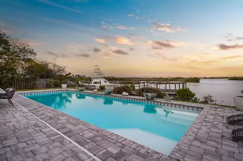 Exterior - 71 Water St, Saint Augustine, FL 32084 photo 13 of 13