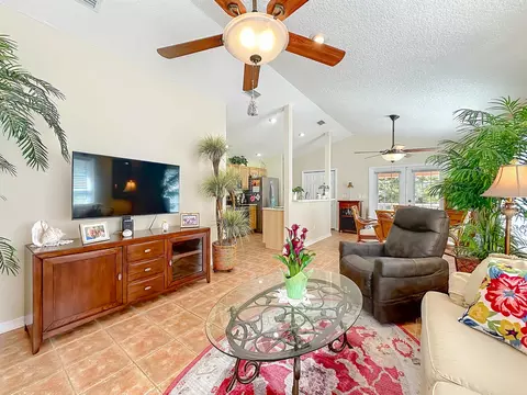 39 S Whitney St, Saint Augustine, FL 32084 photo 8