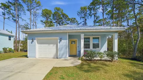 Exterior - 820 N Saint Johns St, Saint Augustine, FL 32084 photo 4 of 4