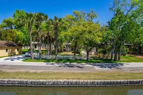 Exterior - 288 St George St, Saint Augustine, FL 32084 photo 21 of 22